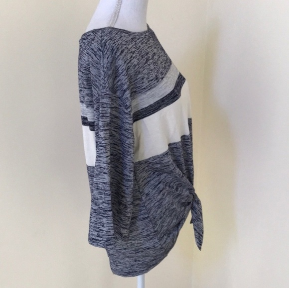 NWT! Gap Size S asymmetrical tie knot sweater - Picture 4 of 8